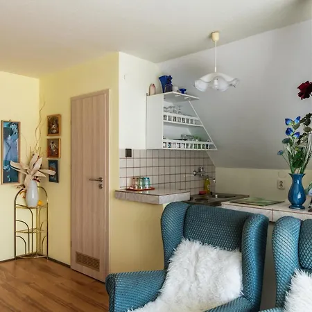 Проживание в семье Magdalena Apartmanhaz