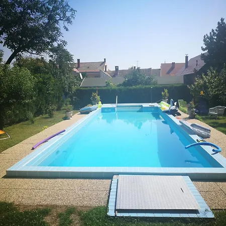 Magdalena Apartmanhaz * קסזטלי